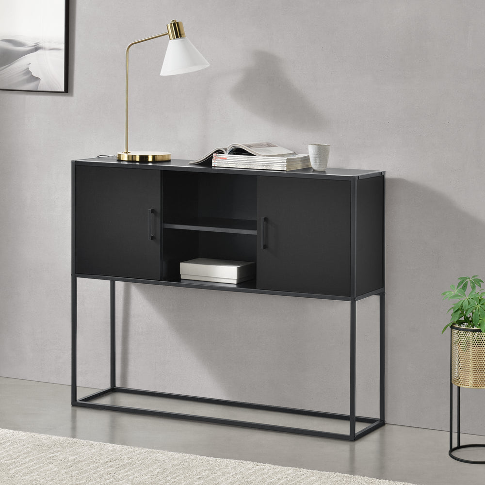 Sideboard Motala med hylde og skabslåger sort [en.casa] - premiumXL