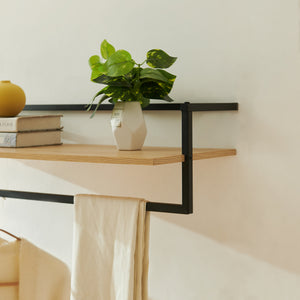 Vægknagerække Evje 80x30x20cm træfarver/sort [en.casa].