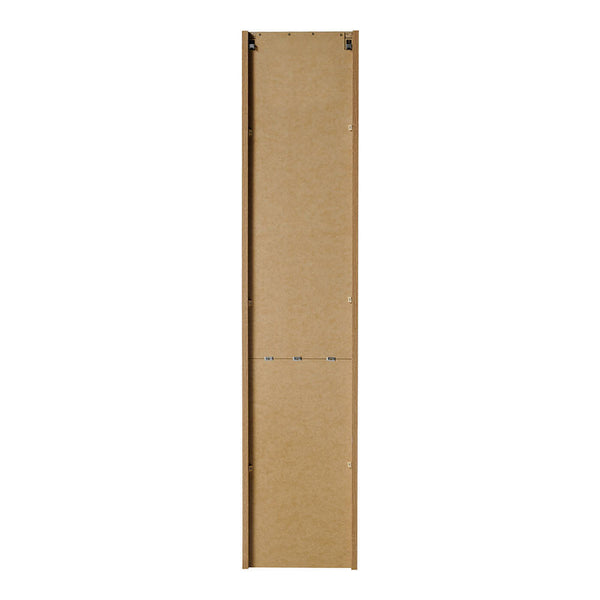 Højt skab Skelbolu 140x30x25 cm egetræslook [en.casa]