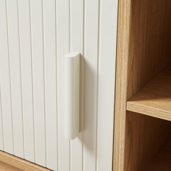 TV-møbel Ferrersp med 2 døre 140x40x45 cm egetræslook/sandfarver [en.casa].