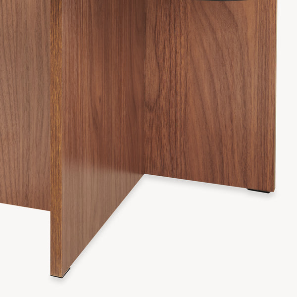 Sofabord Benexjö med glasplade 70x70x36 cm valnødlook/grå [en.casa]