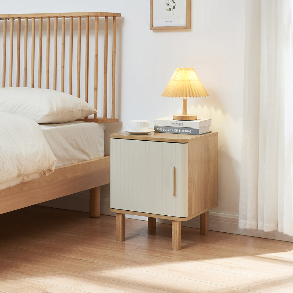 Ferrersp sengeskab med låge 50x40x40 cm egetræslook/sandfarver [en.casa]