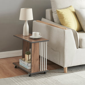 Haarby sidebord med 4 hjul 42x50x24 cm egetræslook [en.casa]