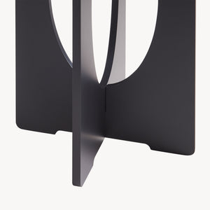 Podeldsvin sidebord [en.casa].