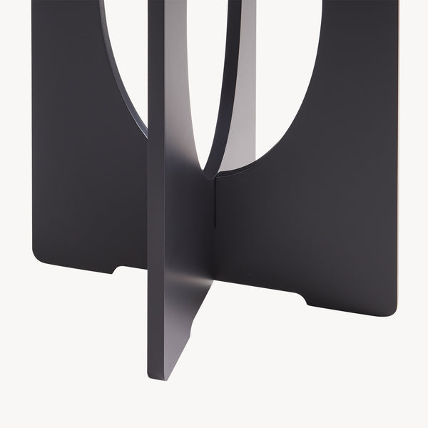 Podeldsvin sidebord [en.casa].