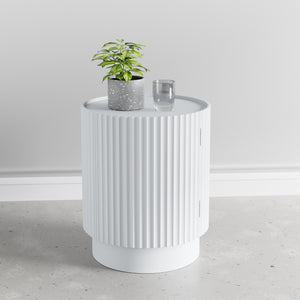 Rill sidebord med dør [en.casa]
