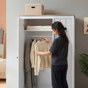 Garderobeskab Vasand 175x120x52 cm [en.casa]